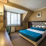 Hotel Business - Location