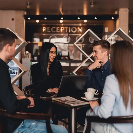 Business - Location מלון 3*